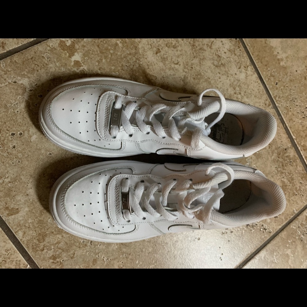 Nike air force 5.5 youth